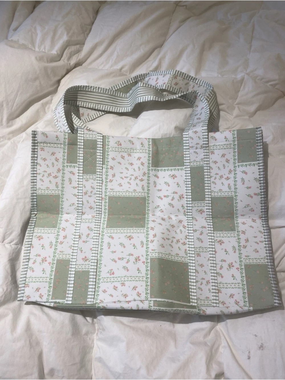 Green Floral Patchwork Quilted Tote Bag Cottagecore Shoulder Bag NWT